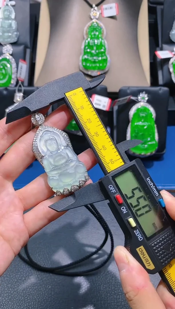 【闪购商品】翡翠颈饰未镶嵌H03天然A货翡翠