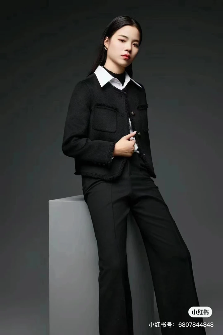 时尚经典羊毛短外套