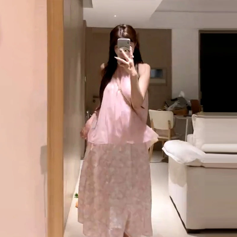 DJ1654甜美法式挂脖连衣裙子女夏新款网纱拼接设计感气质无袖长裙