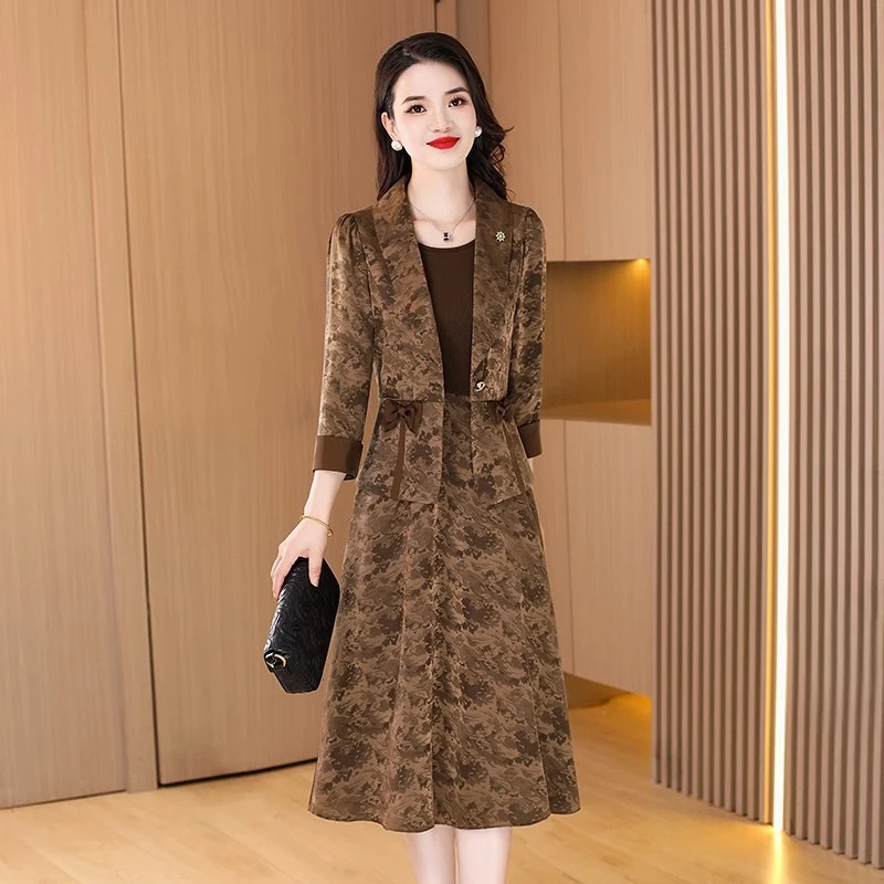 妈妈春装连衣裙两件套2025新款高档中年印花显瘦减龄西装裙子套装