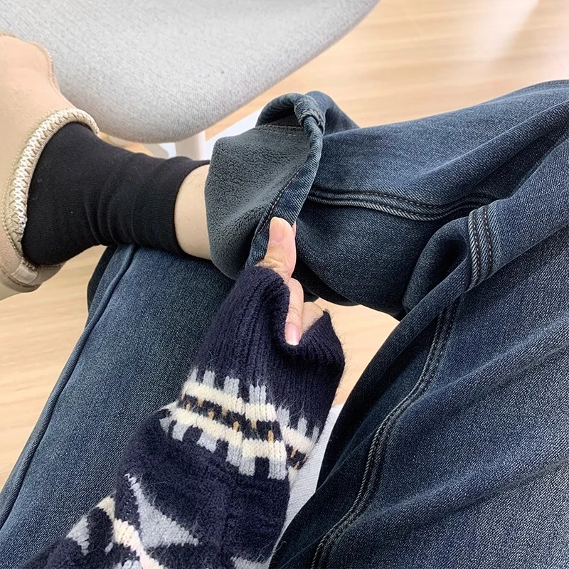 冬季新款加绒加厚复古蓝窄版直筒裤梨型身材高腰显瘦阔腿牛仔长裤