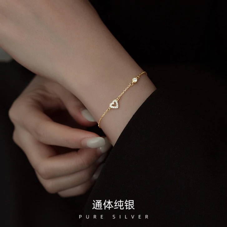 925银合成锆石手链 时尚手链女设计感简约精致气质百搭心形手链潮