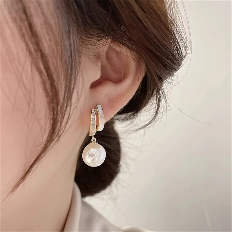 合金耳饰 施家贝壳贝珠耳钉女纯银小众设计感耳饰2023年新款爆款