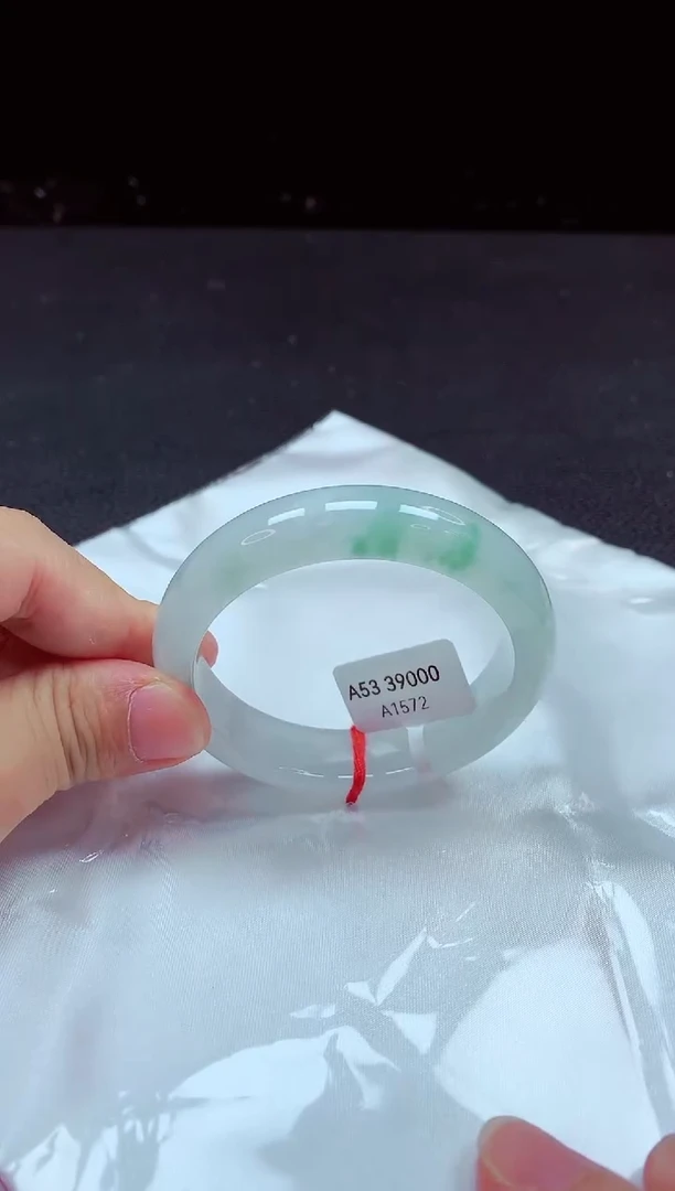 【闪购商品】翡翠手镯未镶嵌手镯53