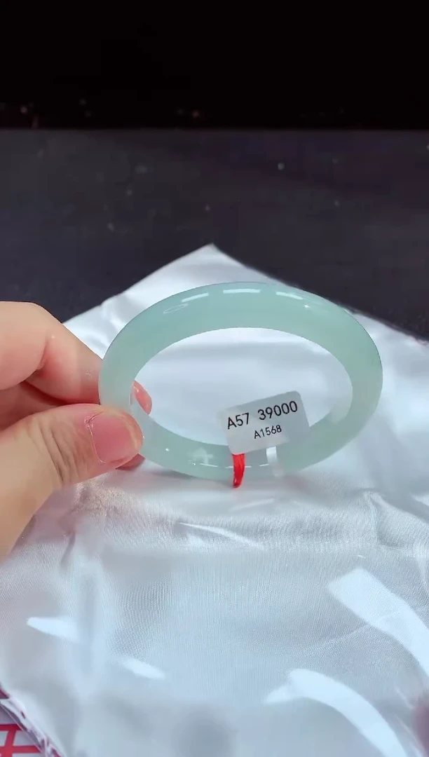 【闪购商品】翡翠手镯未镶嵌手镯57