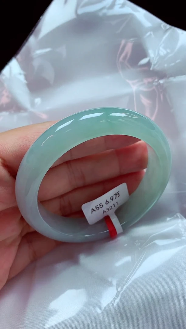 【闪购商品】翡翠手镯未镶嵌镯子55