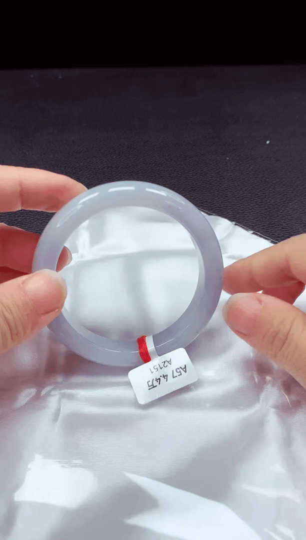 【闪购商品】翡翠手镯未镶嵌镯子57+