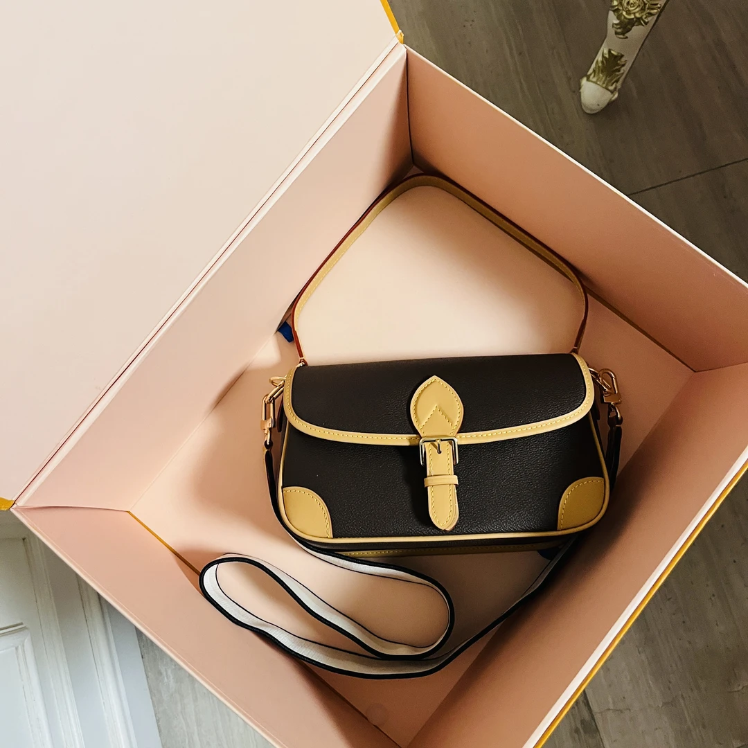 法棍包ins风时尚潮流女包