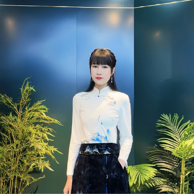 25155早春新款圆领盘扣国风千里江山刺绣图小众洋气衬衫