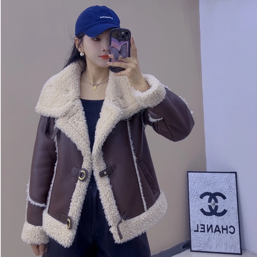 2024女士新款秋冬厚外套时尚网红韩版上衣女外套短款皮毛一体031