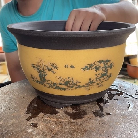 红陶20CM（含）-50CM（不含）熊猫中