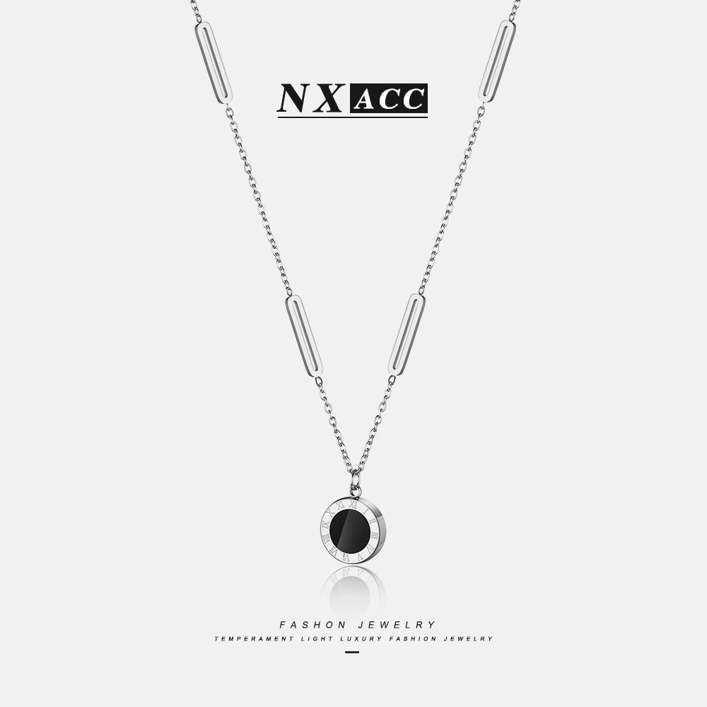 钛钢项链 X-1063罗马数字双面黑白圆牌吊坠项链女设计感锁骨链