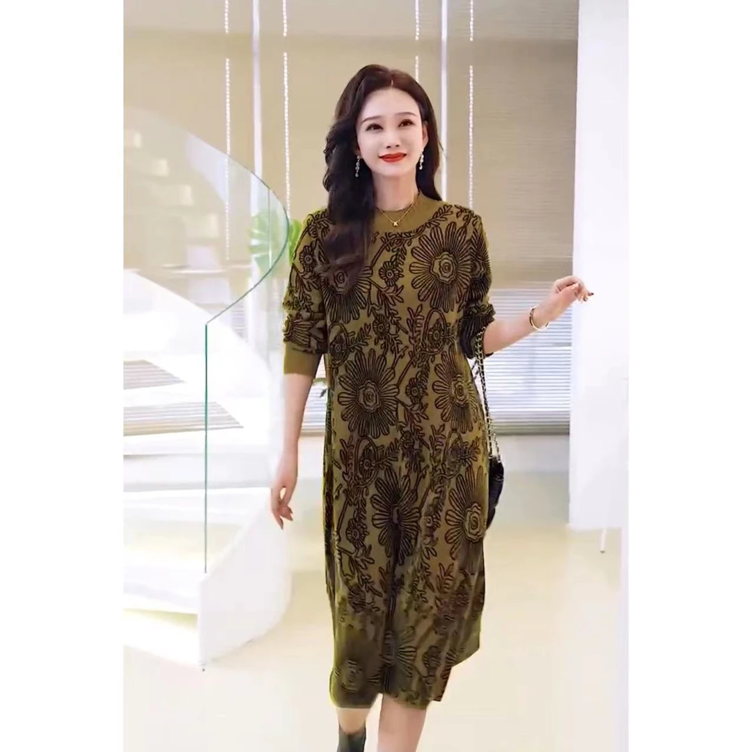 2023秋冬新款时尚百搭女士轻奢气质显瘦提花中长款妈妈装连衣裙