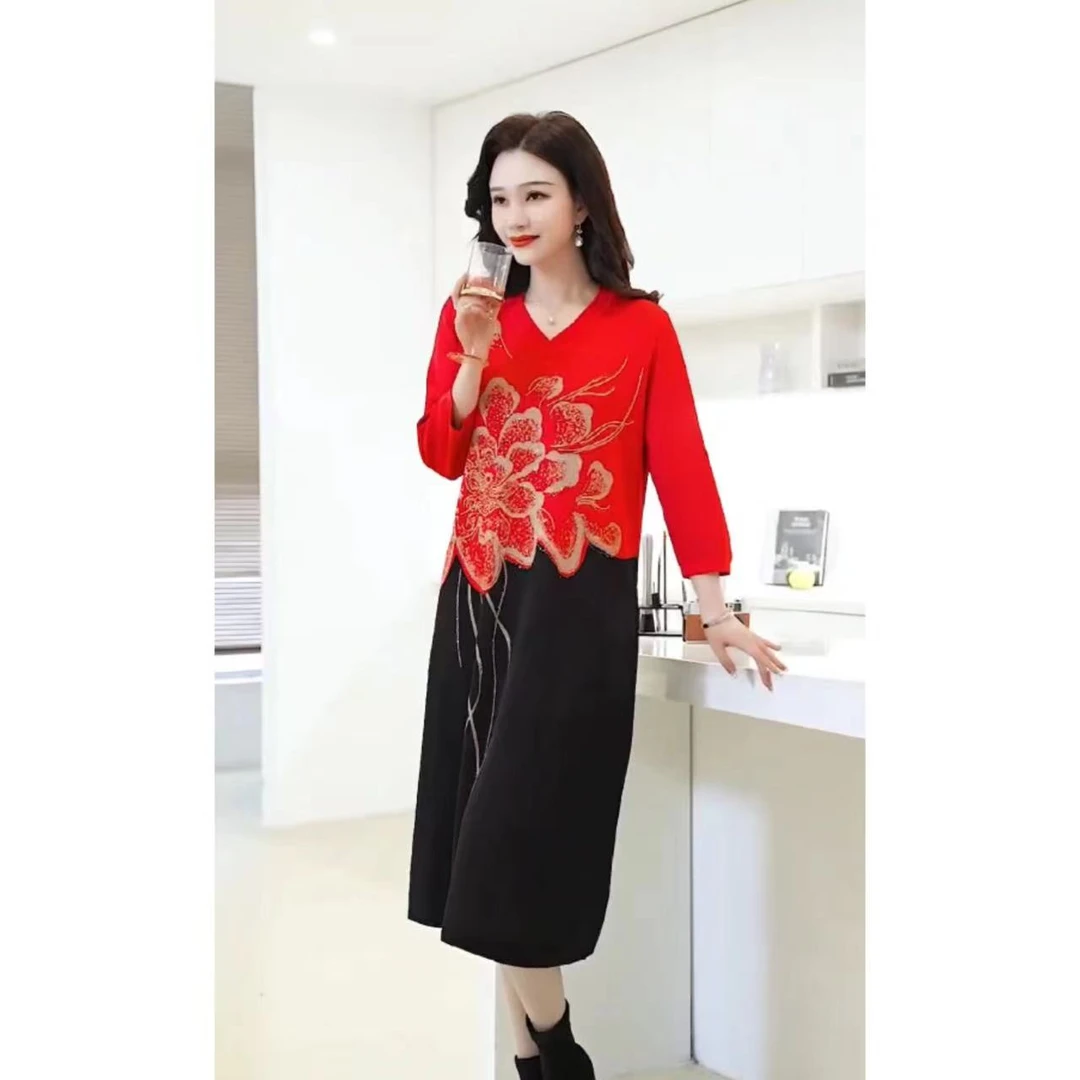 2024早春新款时尚气质提花显瘦中长款妈妈装连衣裙