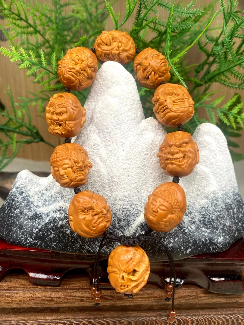 藏艺，夺面三界恶僧橄榄核雕手串