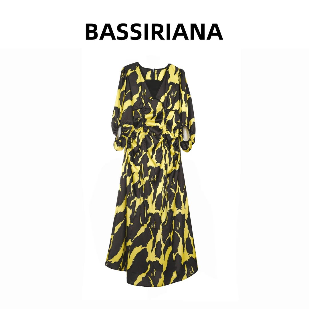 清白白【BASSINIANA】设计感小众水墨轻奢性感V领连衣裙210684