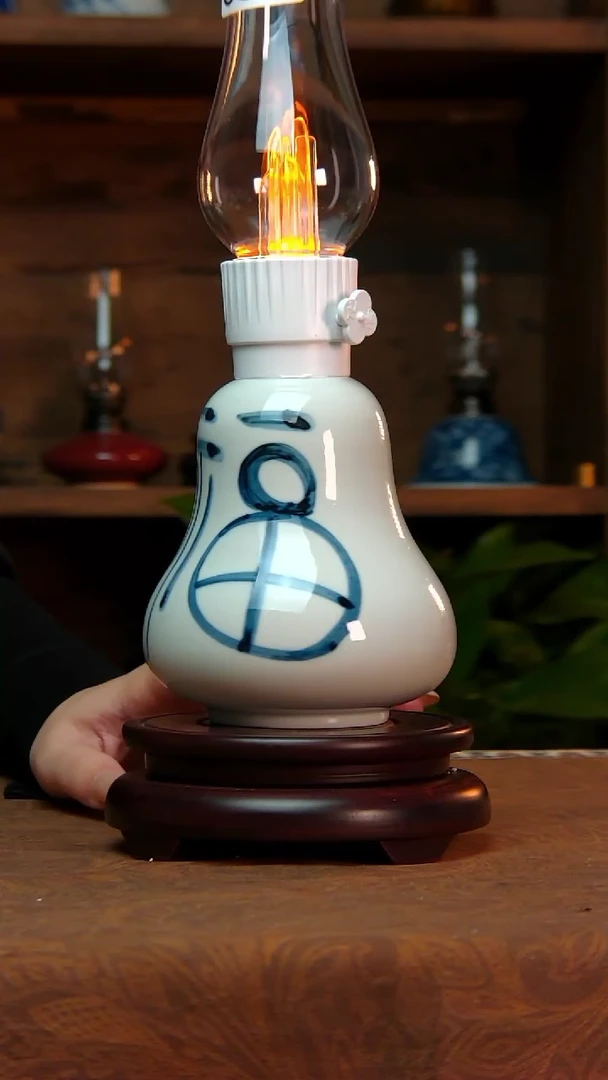 【闪购商品】景德镇陶瓷灯摆件633
