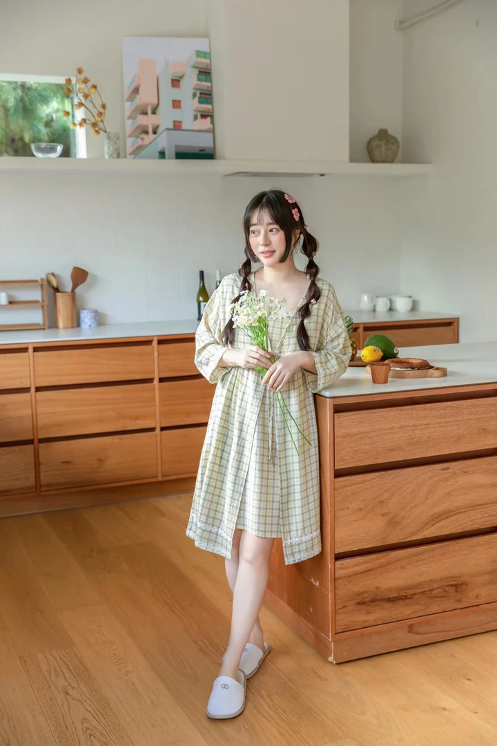 YQ~清新格子两件套甜美外披吊带款春夏睡裙Q2423