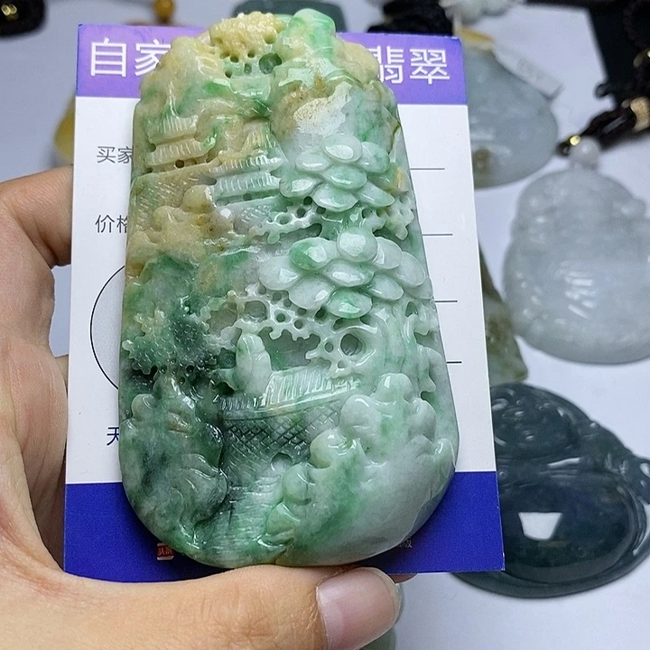 翡翠颈饰未镶嵌翡翠