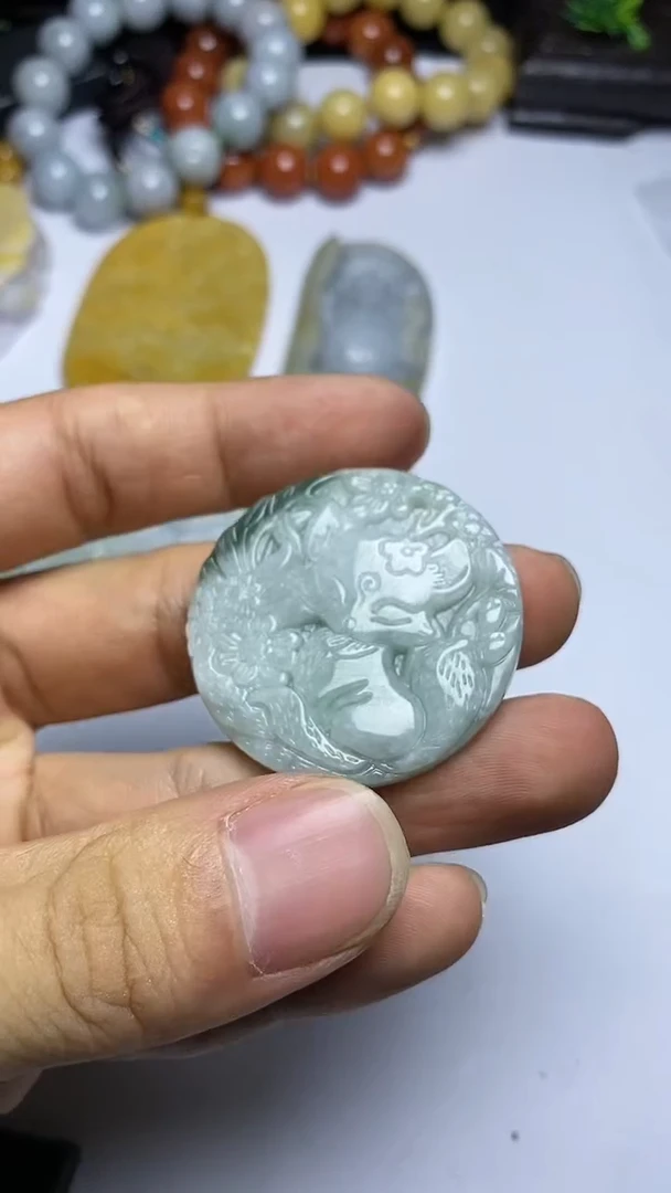 【闪购商品】翡翠颈饰未镶嵌翡翠