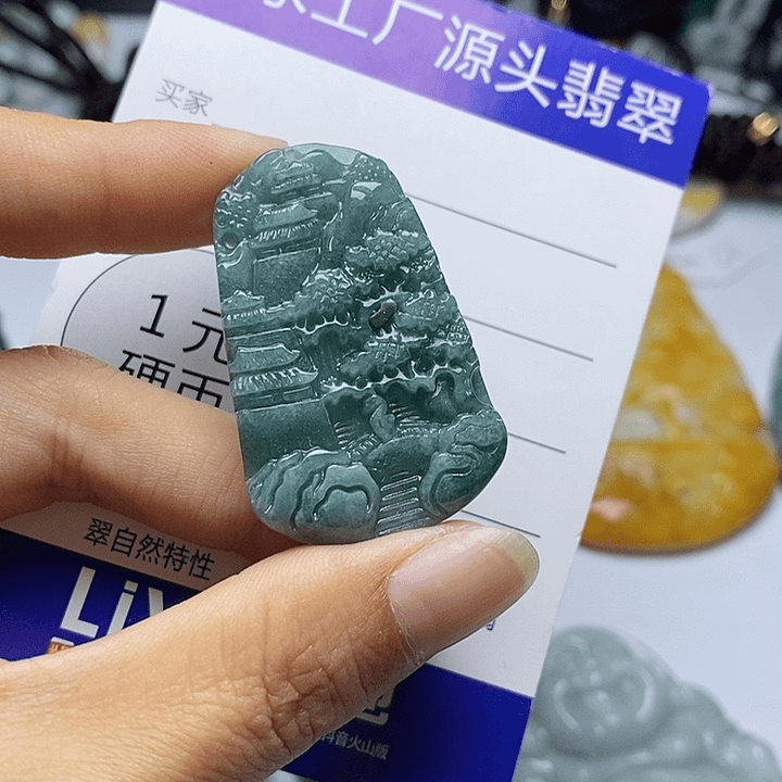 翡翠颈饰未镶嵌翡翠