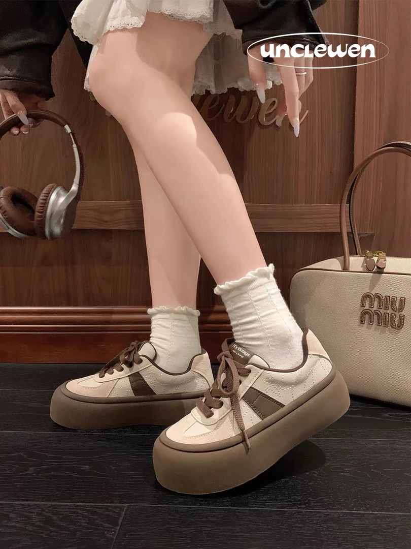 厚底防滑德训鞋秋新款学生面包鞋小众真皮板鞋休闲鞋