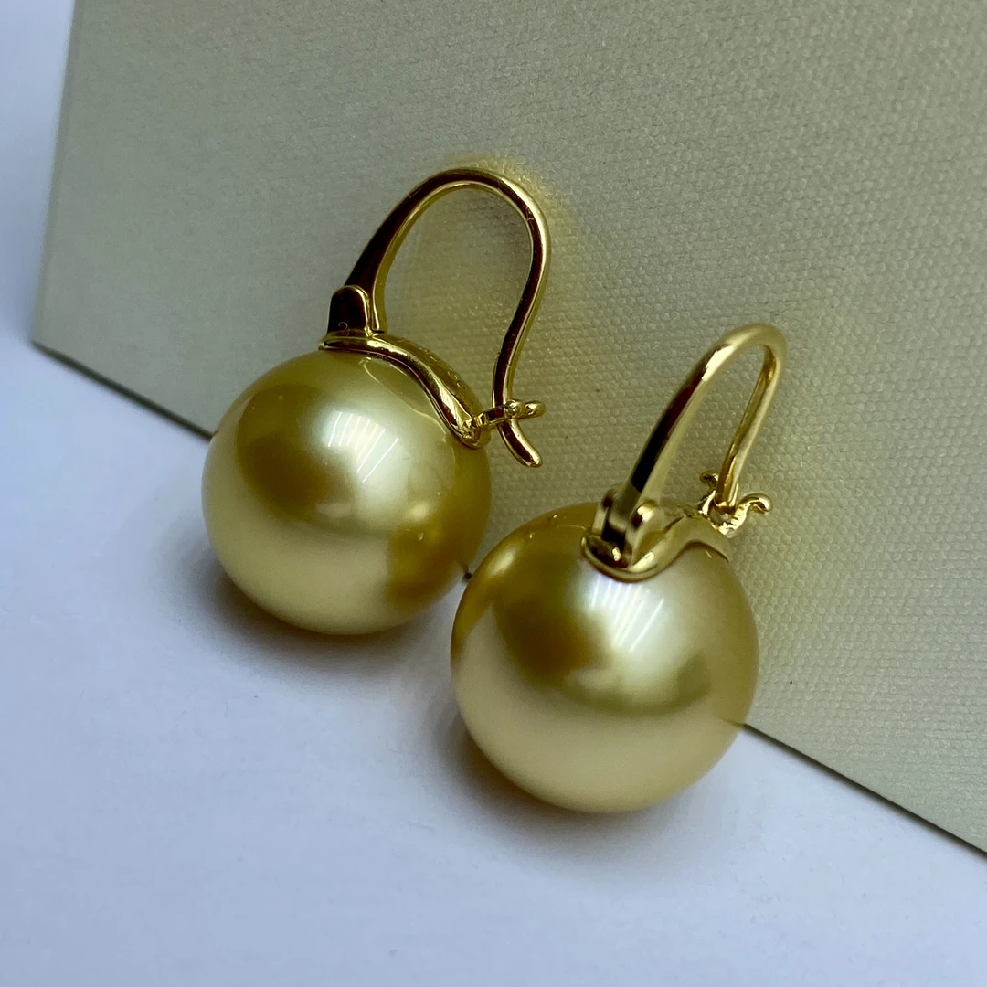 金珠12-13mm18k金酒桶耳扣 简单经典 明星主持人的日常专宠