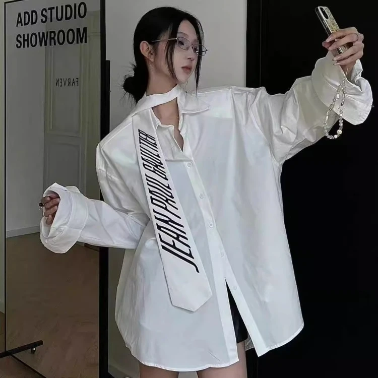 潮牌女装2-300斤胖mm领带字母印花小众设计感宽松长袖垫肩衬衫ins