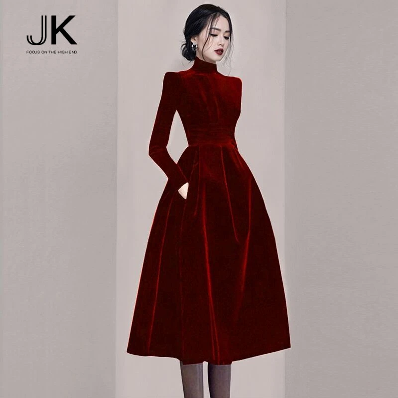 秋冬金丝绒连衣裙收腰显瘦名媛气质赫本风晚宴年会礼服别致小黑裙