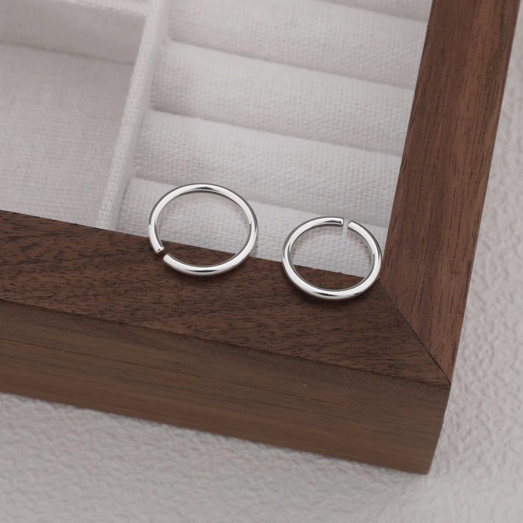 925银戒指 光面简约素圈戒指小巧迷你百搭纯银食指戒尾戒开口指环