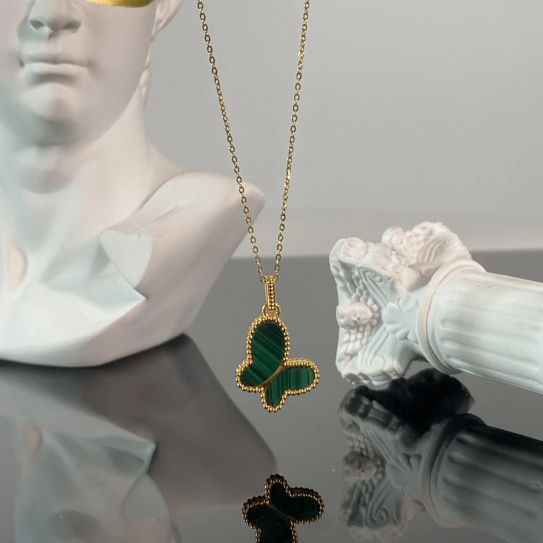 【芮泊珠宝】正品18K金镶天然孔雀石双面蝴蝶吊坠（赠送银链）女款