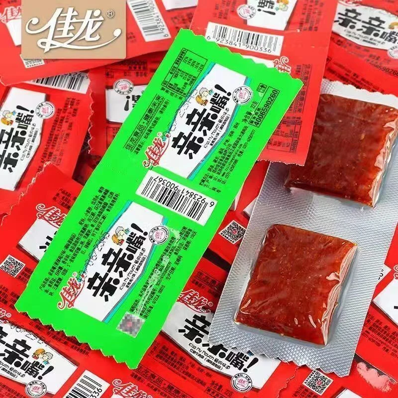佳龙亲亲嘴辣条经典辣片亲嘴烧麻辣味大刀肉豆干童年校园小吃零食