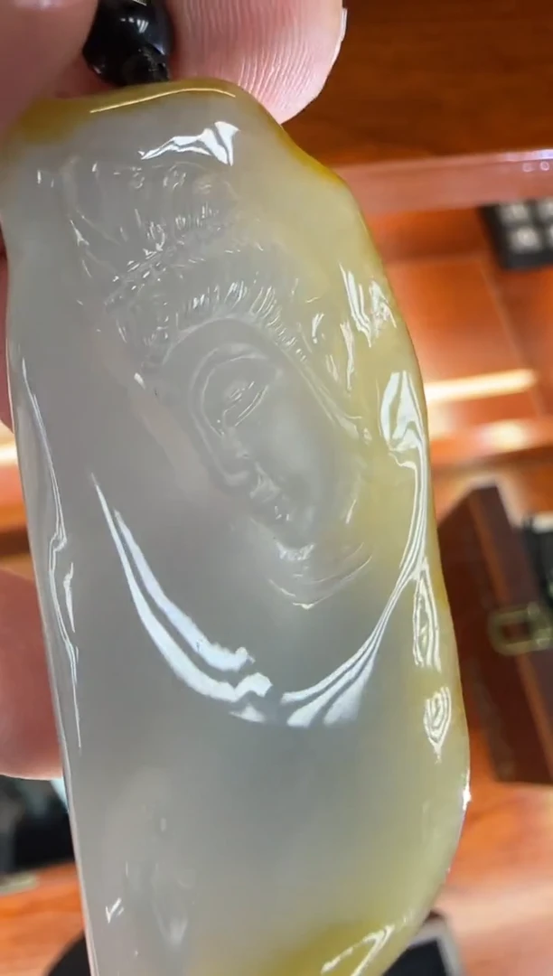 【闪购商品】翡翠挂件未镶嵌国雕谢林工（定制退货扣1000元）