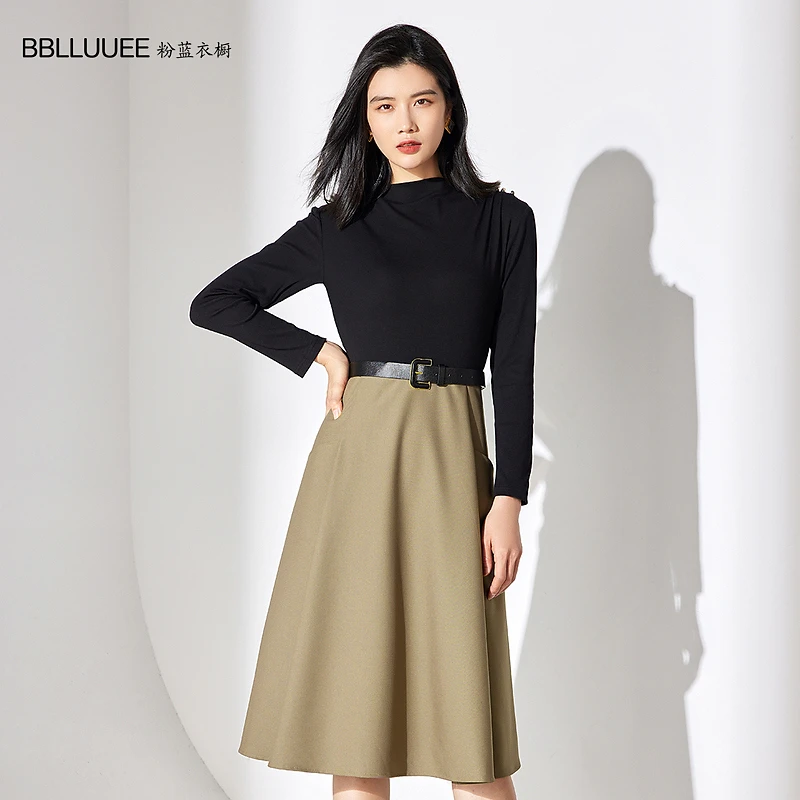 粉蓝衣橱复古撞色针织拼接连衣裙女2023春装收腰假两件裙531L391