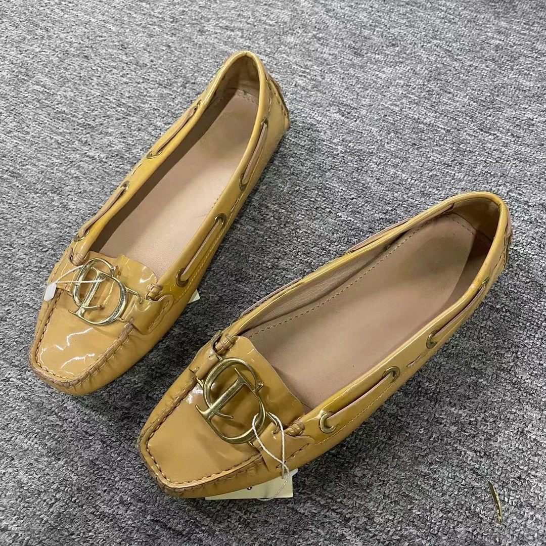 DIOR/迪奥仔仔女鞋折扣 咖色金标平底休闲时尚乐福鞋 39码 1439