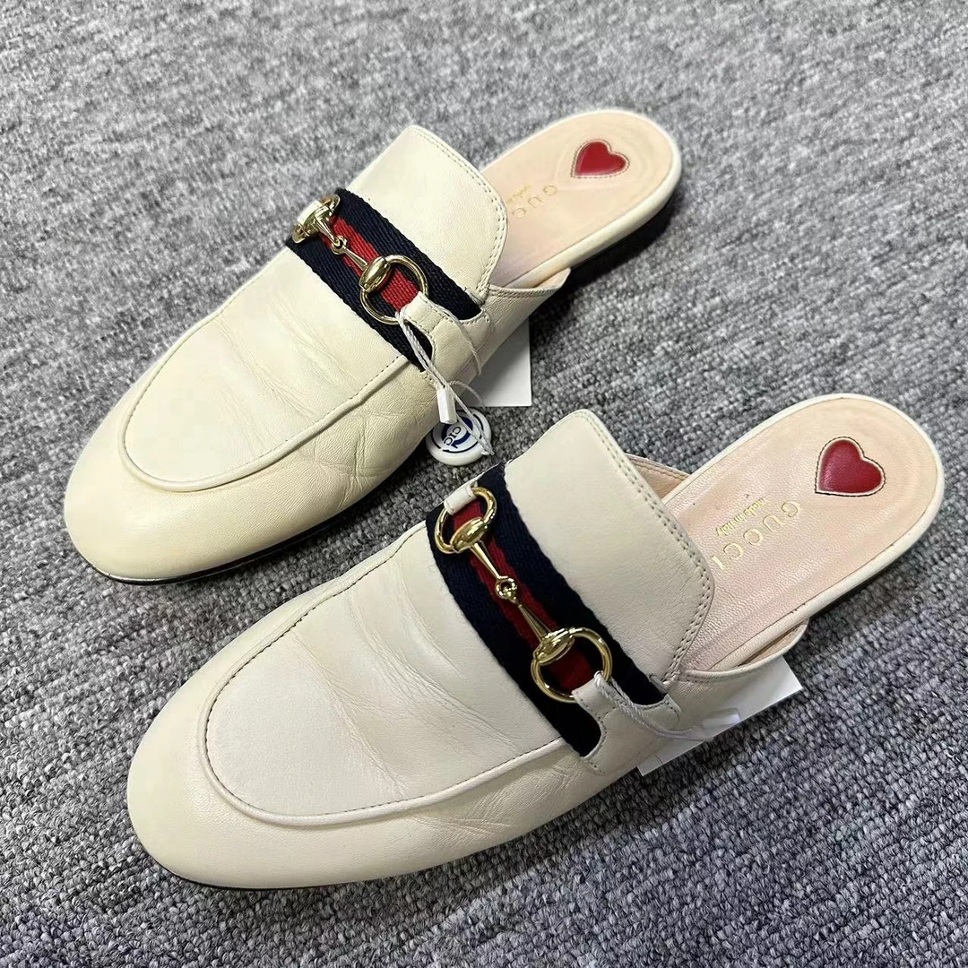 GUCCI/古驰仔仔女鞋折扣  白色条纹金色马衔扣穆勒半拖 37码 1247