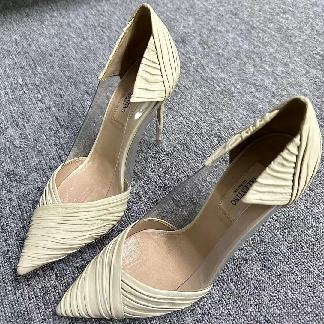 Valentino/华伦天奴仔仔女鞋折扣 米白色尖头百搭高跟鞋37.5码036