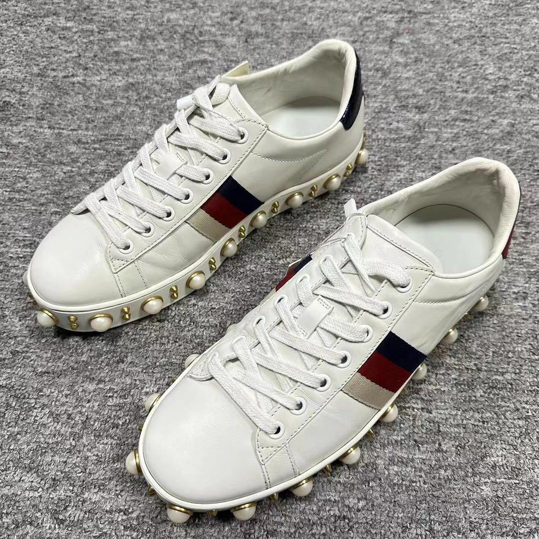 GUCCI/古驰37.5码/仔仔女鞋折扣 白色珍珠休闲铆钉平底板鞋 1456