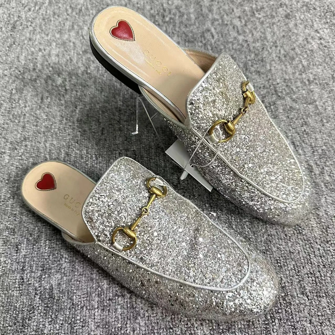 GUCCI/古驰仔仔女鞋折扣 银色亮片休闲马衔扣穆勒半拖38 1136