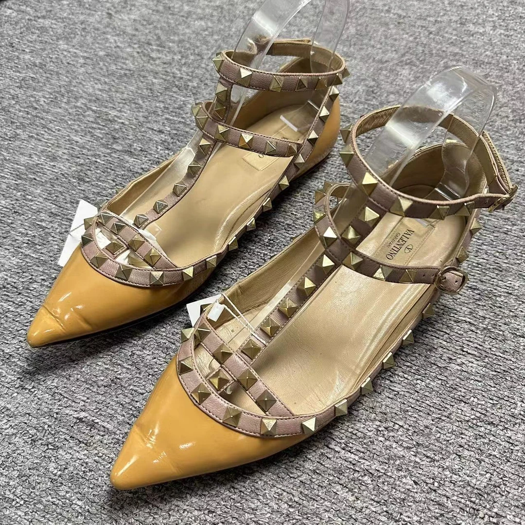 Valentino/华伦天奴仔仔女鞋折扣 橘黄色铆钉平底单鞋 39码 150