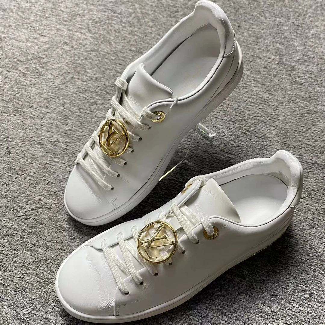 LouisVuitton/路易威登仔仔女鞋折扣 白色金标休闲板鞋 35码 184