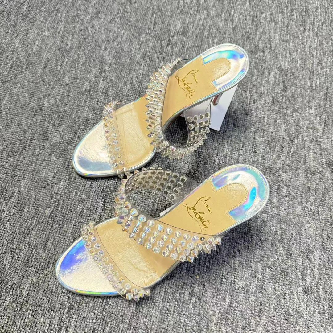 Christian Louboutin/路铂廷仔仔折扣镭射铆钉高跟鞋36.5码  135