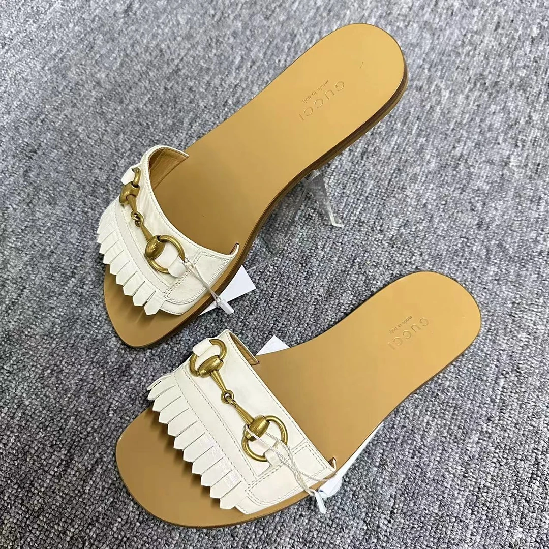 GUCCI/古驰仔仔女鞋折扣 白色流苏金色马衔扣平底拖鞋 36码 193