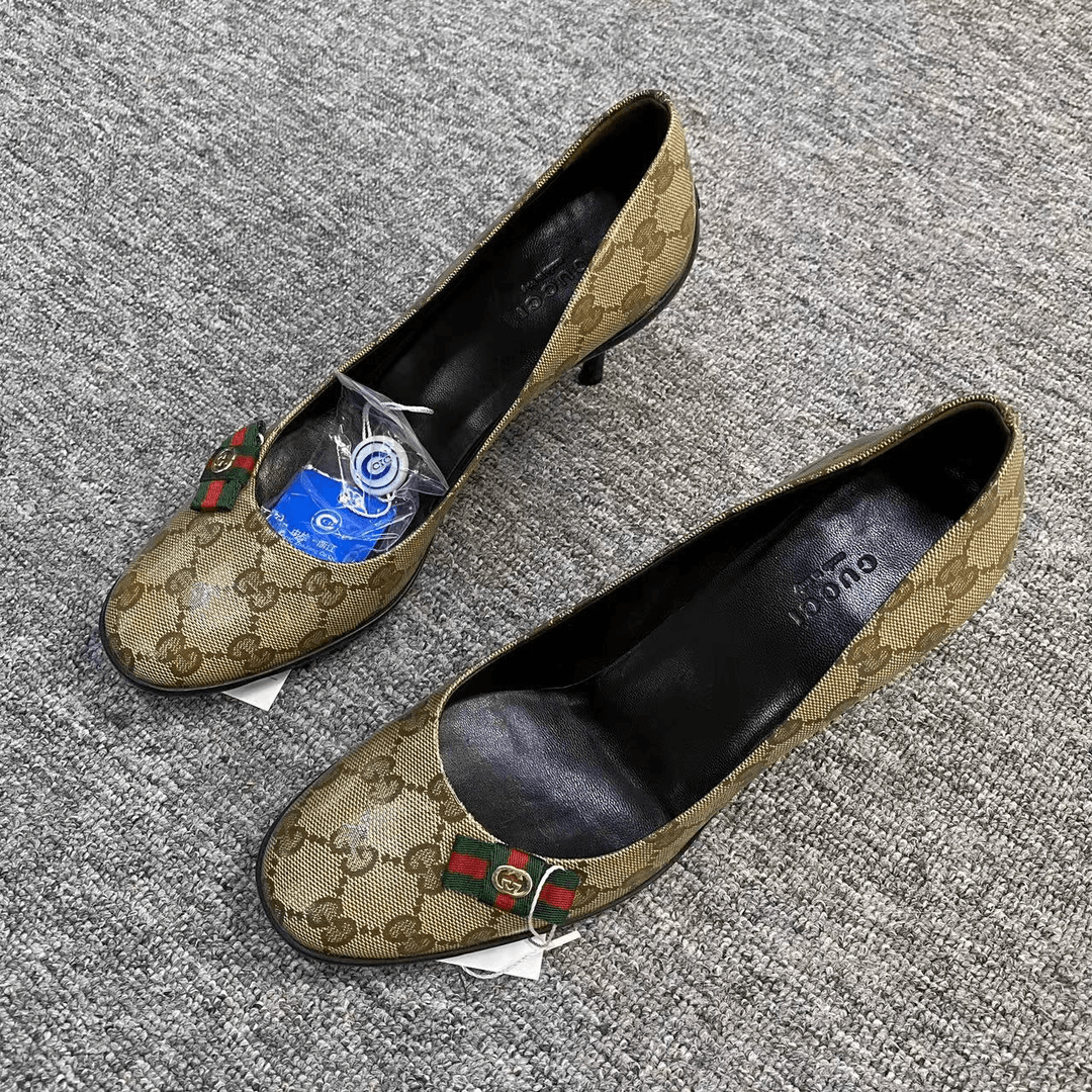 GUCCI/古驰仔仔女鞋折扣 棕色印花圆头时尚条纹高跟鞋 38码 253