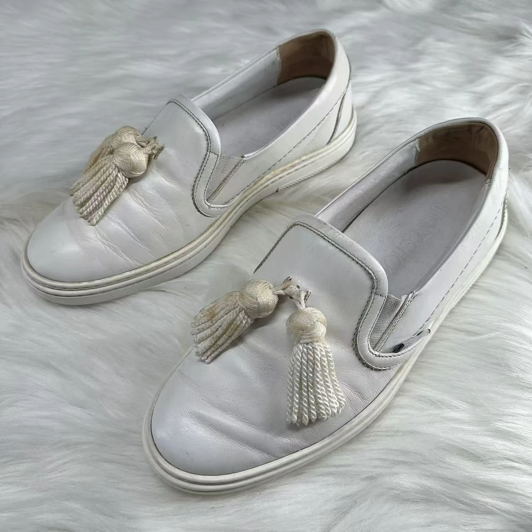 95新 JIMMY CHOO/吉米周 38码/仔仔女鞋白色流苏吊坠板鞋xxs486