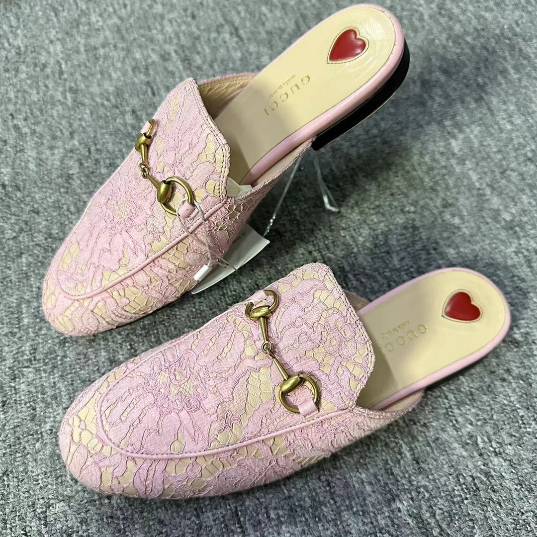 GUCCI/古驰仔仔女鞋折扣 粉色蕾丝金色马衔扣穆勒半拖 38码 1133