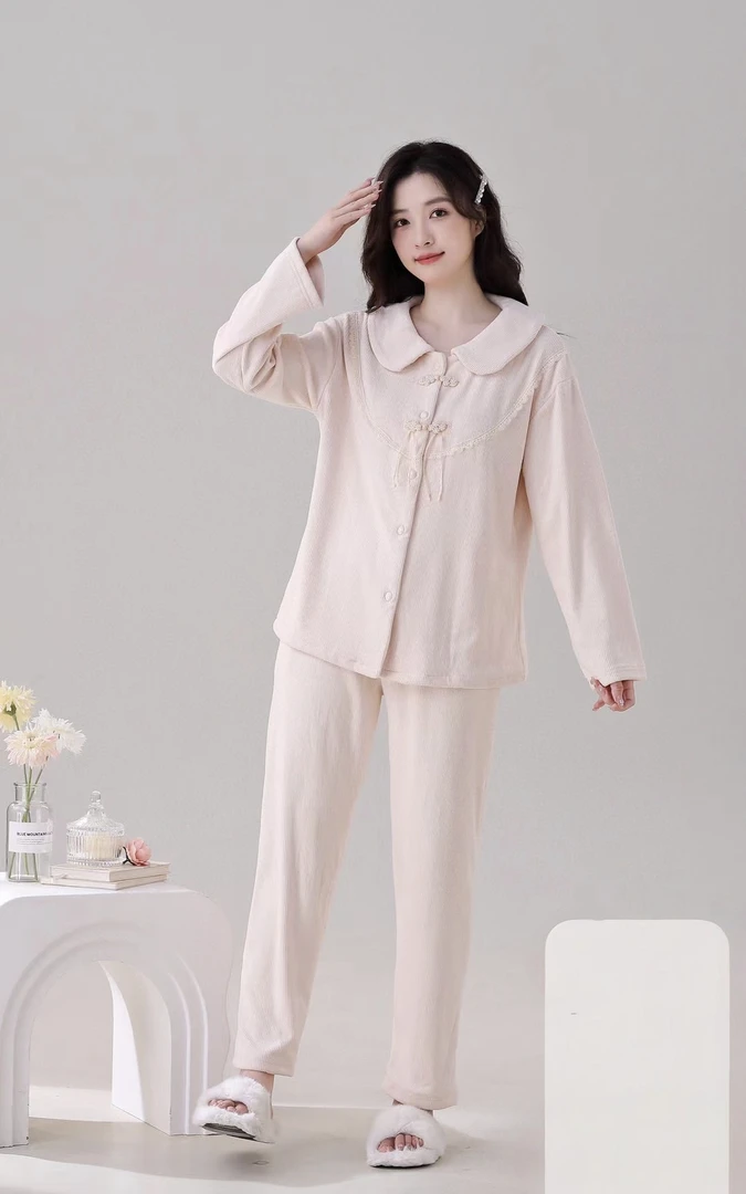 听主播报家居服编号，找对应编号拍下即可