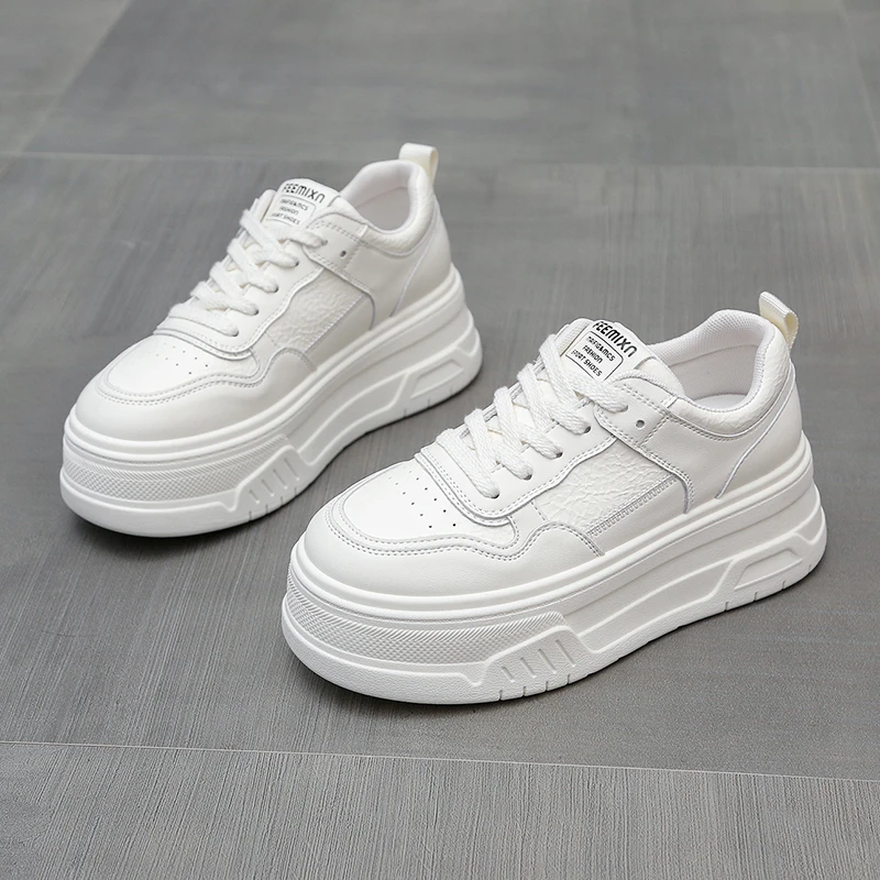 厚底增高真皮小白鞋女2024秋冬新款百搭轻便舒适学生运动休闲板鞋