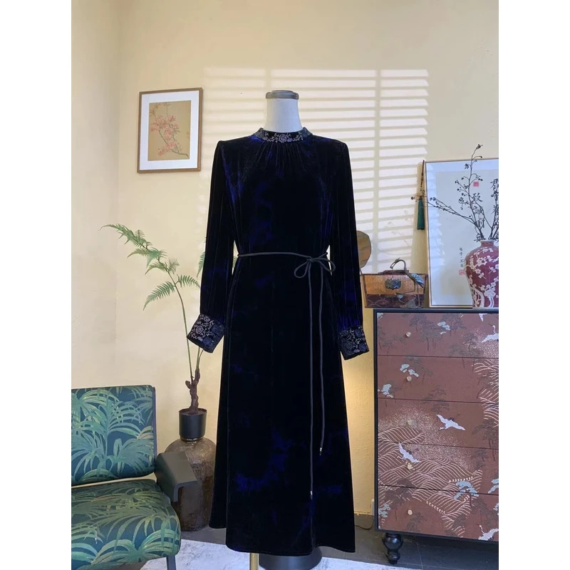 知羽.香云【蓝秋意】新中式桑蚕丝丝绒扎染工艺立领连衣裙ZY61092