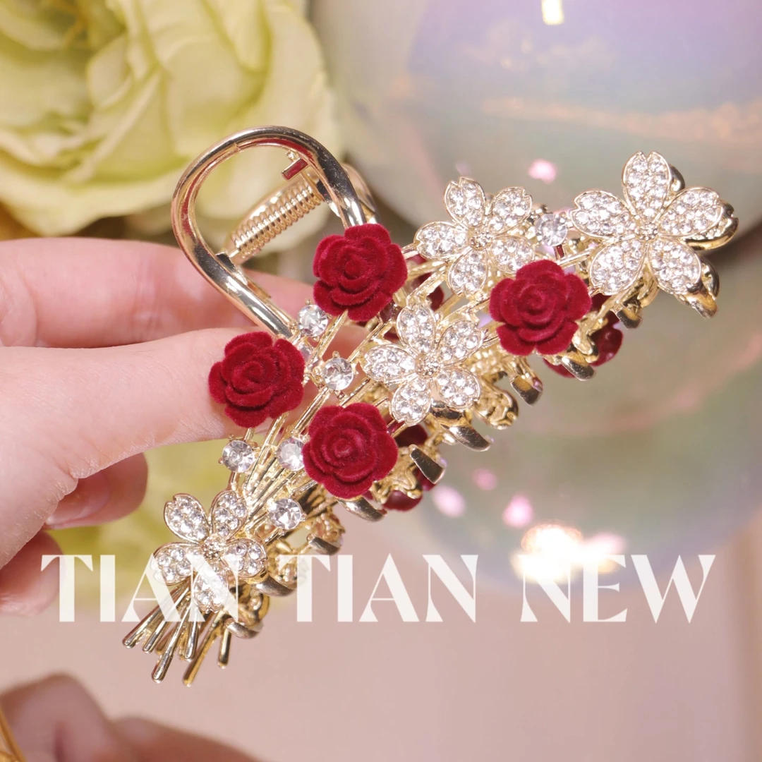 【Tiantian】繁花盛开丝绒玫瑰花抓夹女后脑勺发夹大号头饰A090